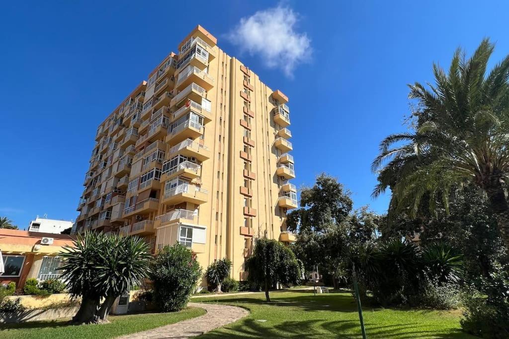 Estudio Aguila Con Vistas Al Mar Benalmádena Exterior photo